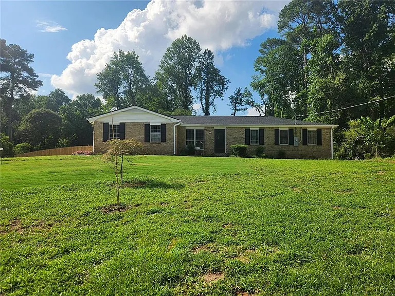 1453 Allison Ct — Photo 1