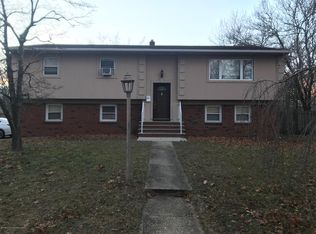 210 Michael Ave, Oakhurst, NJ