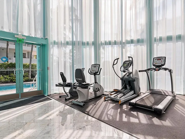 6000 Indian Creek Dr #8B — Photo 28