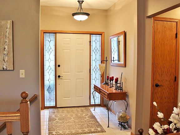 2nd image of 208 Regency Pkwy