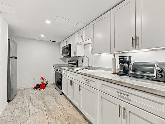 2nd image of 110 Helena St
