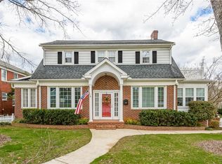 800 S Hawthorne Rd, Winston Salem, NC 27103