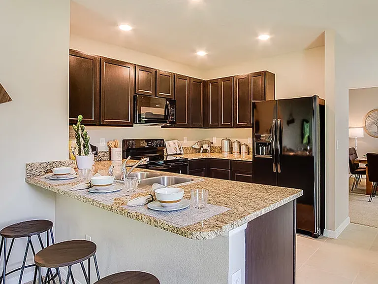 5327 San Palermo Dr — Photo 2