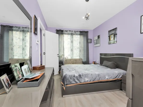 15 West End Avenue image 19 of 33