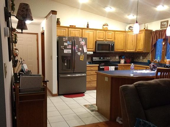 4th image of 22125 Pinebrook Dr