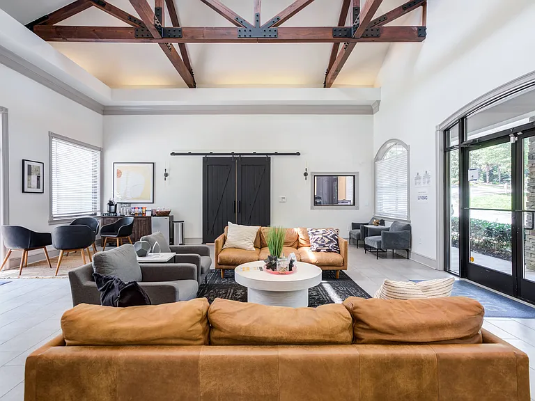 Marina Pointe — Photo 17