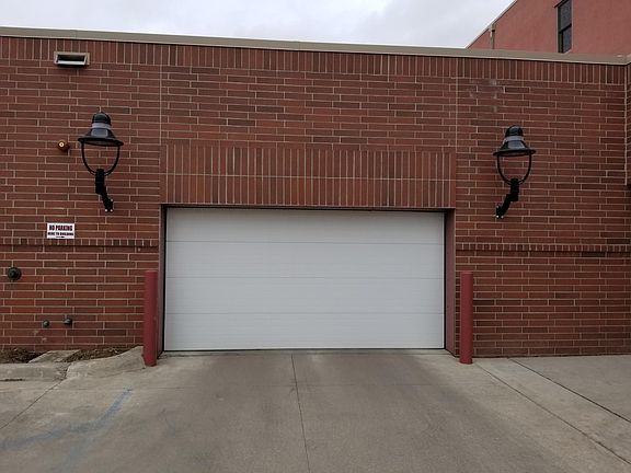 Secured private garage (2 spots).