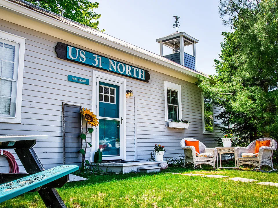 2592 US Highway 31 N