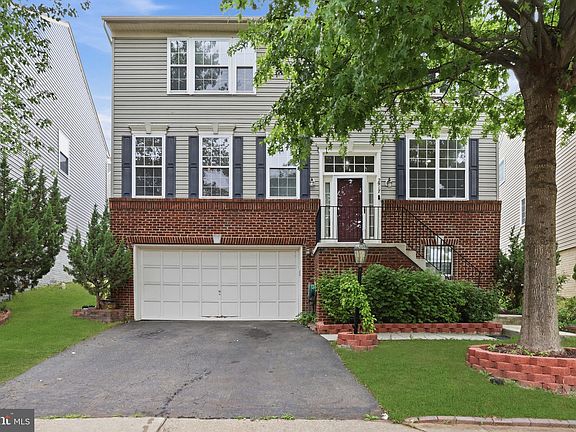 2nd image of 2917 Markhams Grant Dr