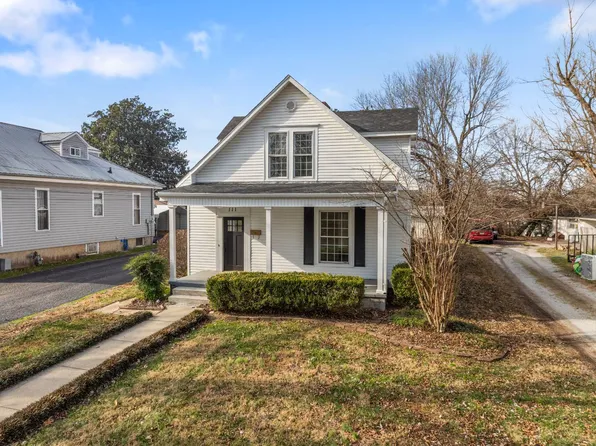 111 Paradise St, Greenville, KY 42345