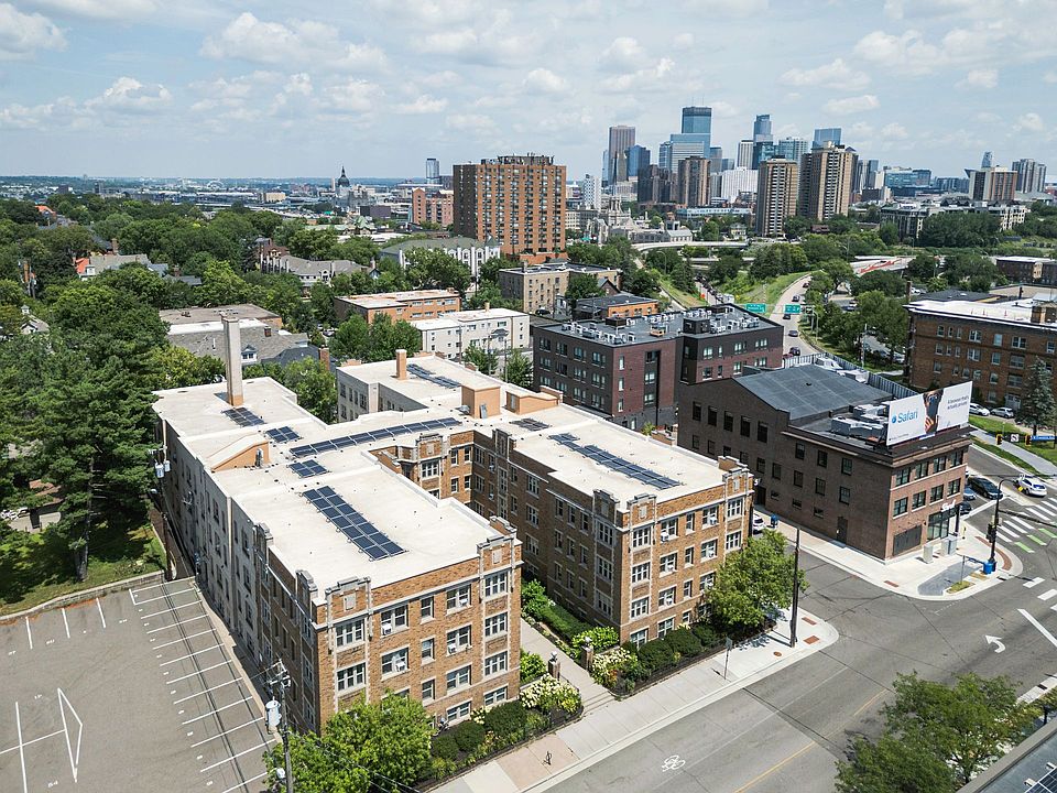 2nd image of 1000 W Franklin Ave #125