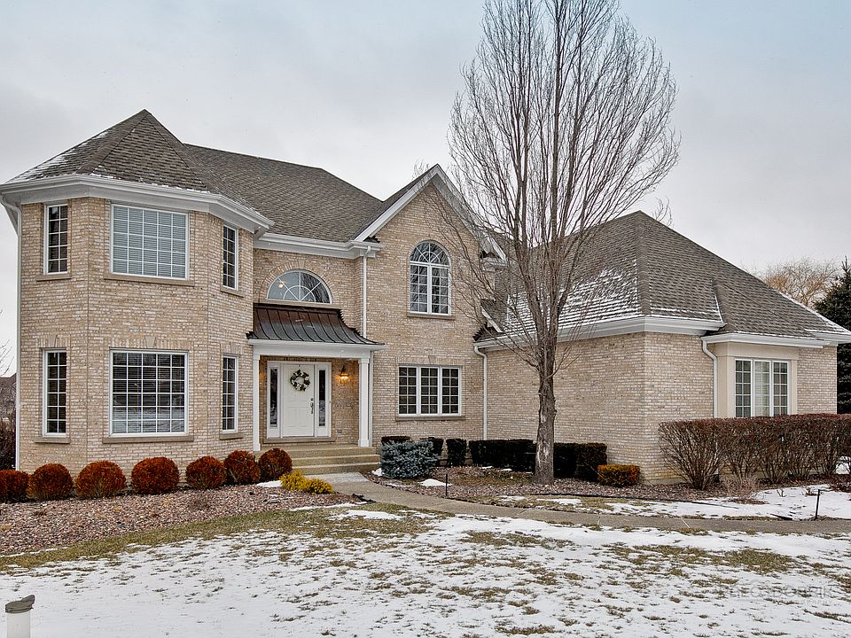 1st image of 21626 W Quail Ct