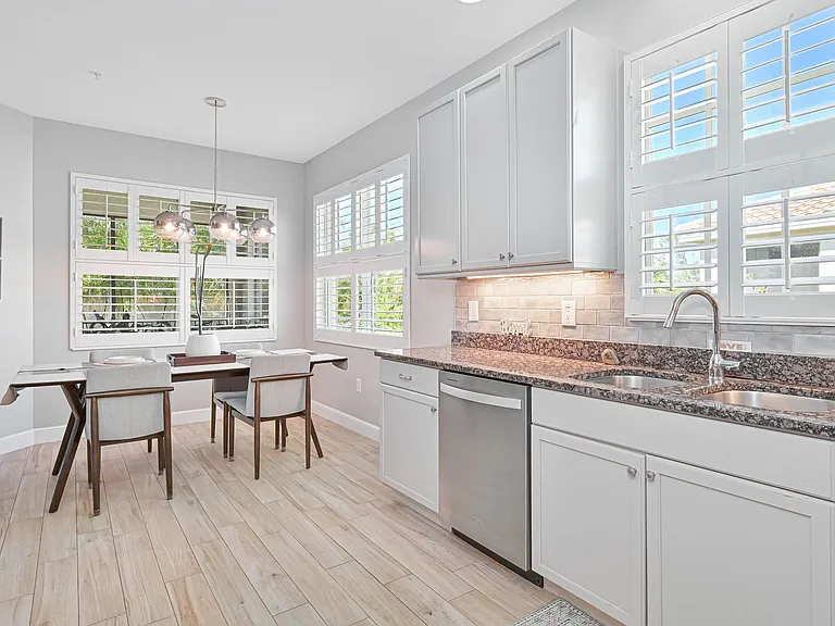 18900 Bay Woods Lake Dr #230 — Photo 22