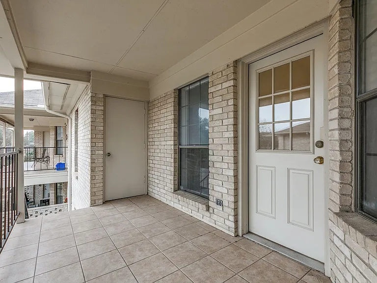 2611 Eisenhauer Rd #903 — Photo 25