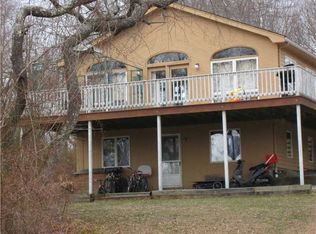 28 Narragansett Rd, Portsmouth, RI 02871