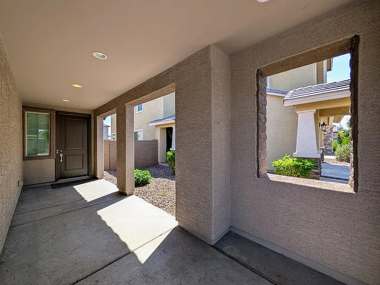 9509 W Sells Dr — Photo 15