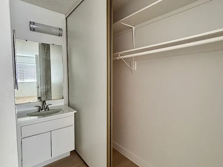 1401 W 169th St #21 — Photo 5