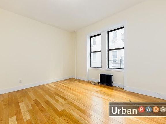 3rd image of 61 W 106th St APT 3A