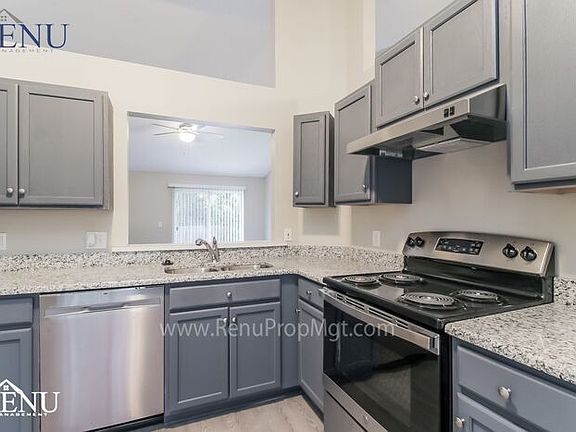 3rd image of 2224 Donegan Pl