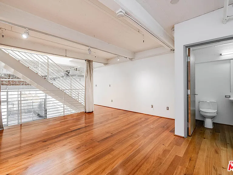 1850 Industrial St #106 — Photo 27