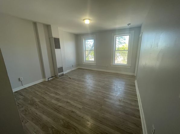 632 4th St APT 3