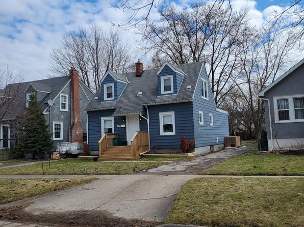 16 Walnut St, Welland, ON L3C 1E9