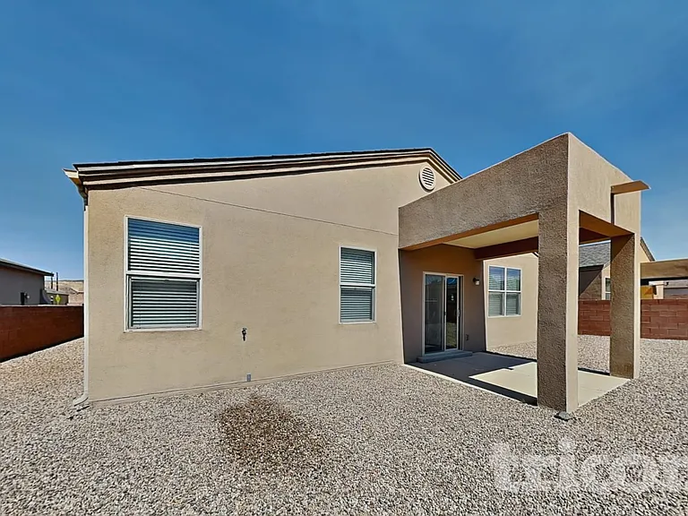 2081 Camino Rincon SW — Photo 18