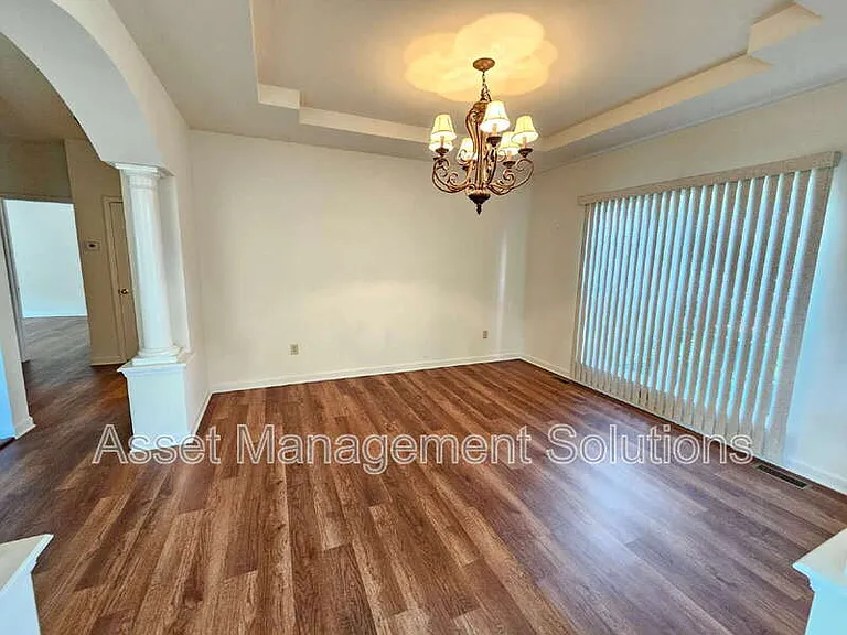 119 Carlton Point Dr — Photo 9