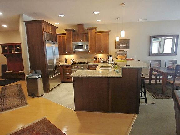4th image of 743 Neddie Rose Dr #202