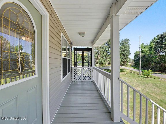 5th image of 10411 Paradise Ln