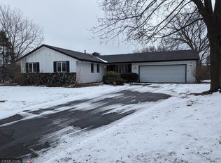 11913 Highland View Cir, Burnsville, MN 55337