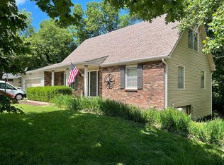 3000 Riverview Rd, Lawrence, KS 66049