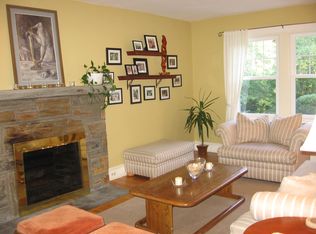 8 Copples Ln, Wallingford, PA 19086