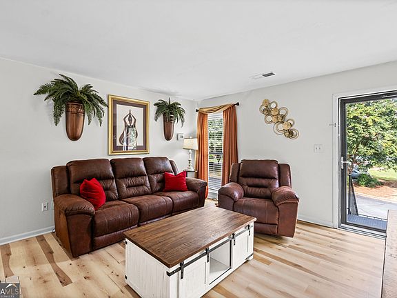 4th image of 1166 Booth Rd SW APT 209