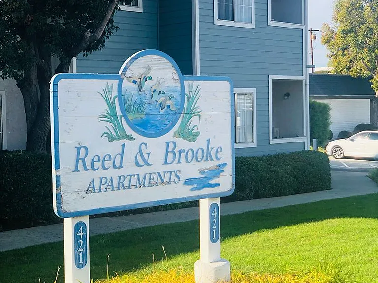 Reed and Brooke Apartments — Photo 25