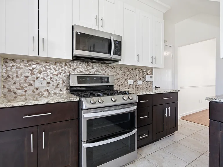 2114 Rustic Ridge Dr — Photo 20