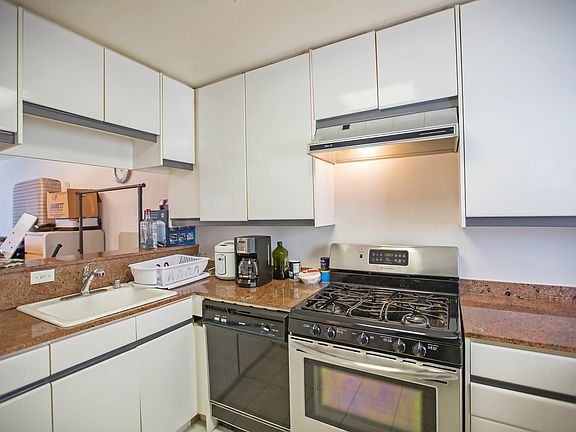 4th image of 1168 Eddy St #D4