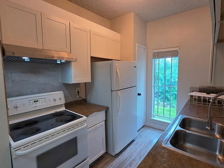 8334 Jorine Dr #8733 — Photo 2