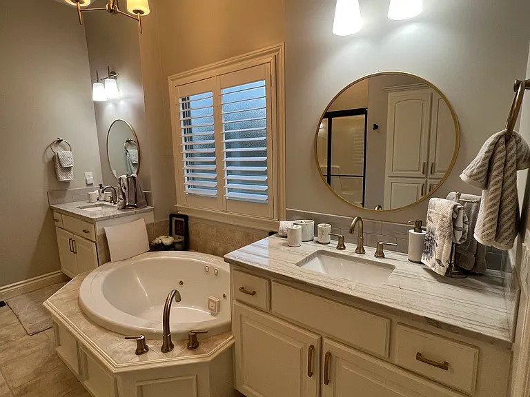 1867 N Peckham Ct — Photo 23