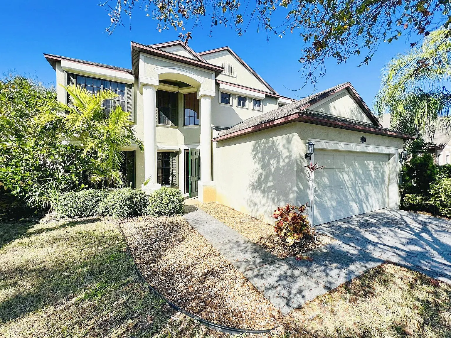 2532 Glenridge Cir — Photo 3
