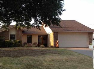 3006 Hilltop Ave, Muskogee, OK 74403