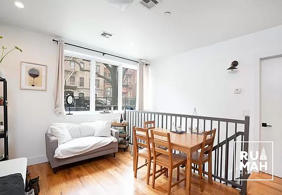 4th image of 292 Quincy St #1A