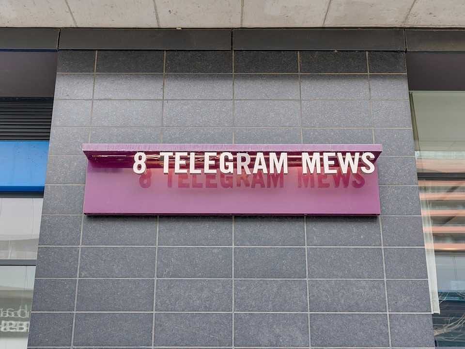 2nd image of 8 Telegram Mews #522