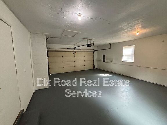 5th image of 8891 Cox Rd