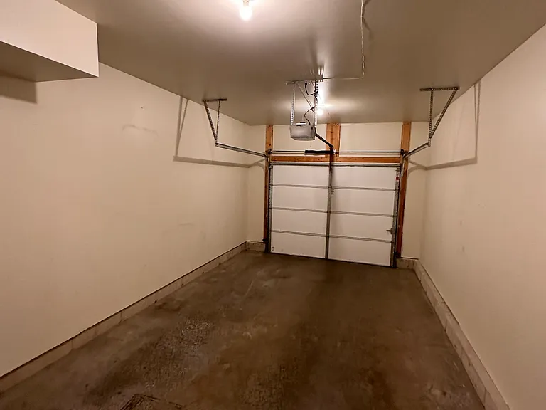 1 car garage