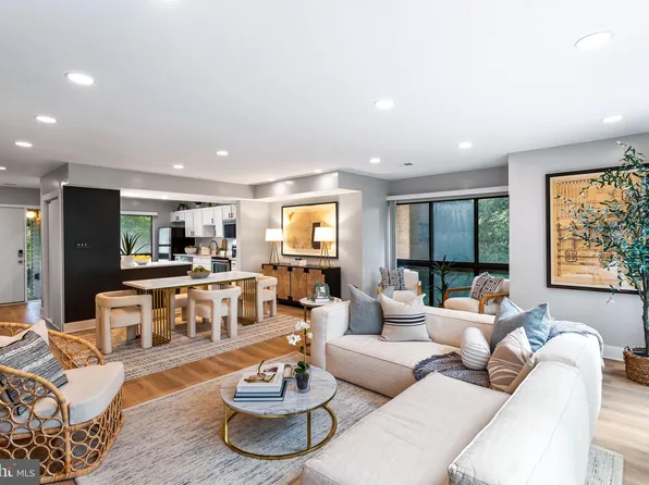 11609 Windbluff Ct, Reston, VA 20191