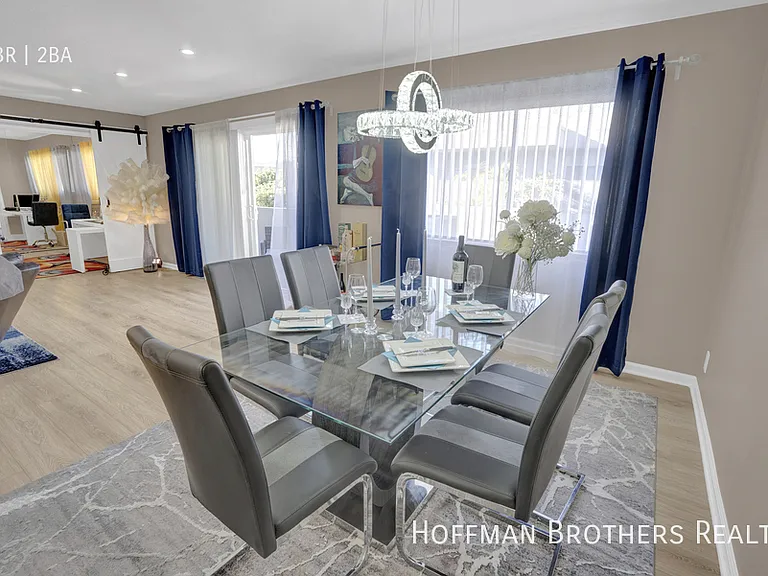 121 N Croft Ave #308 — Photo 8