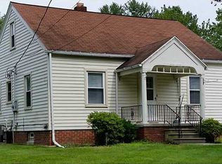 1165 Clark St, Holland, OH