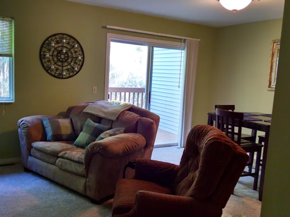 4096 Woodrush Ln NW, Comstock Park, MI 49321