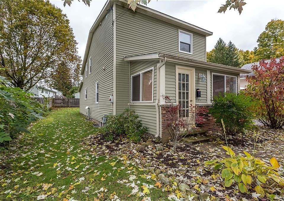 1st image of 72 Downer St